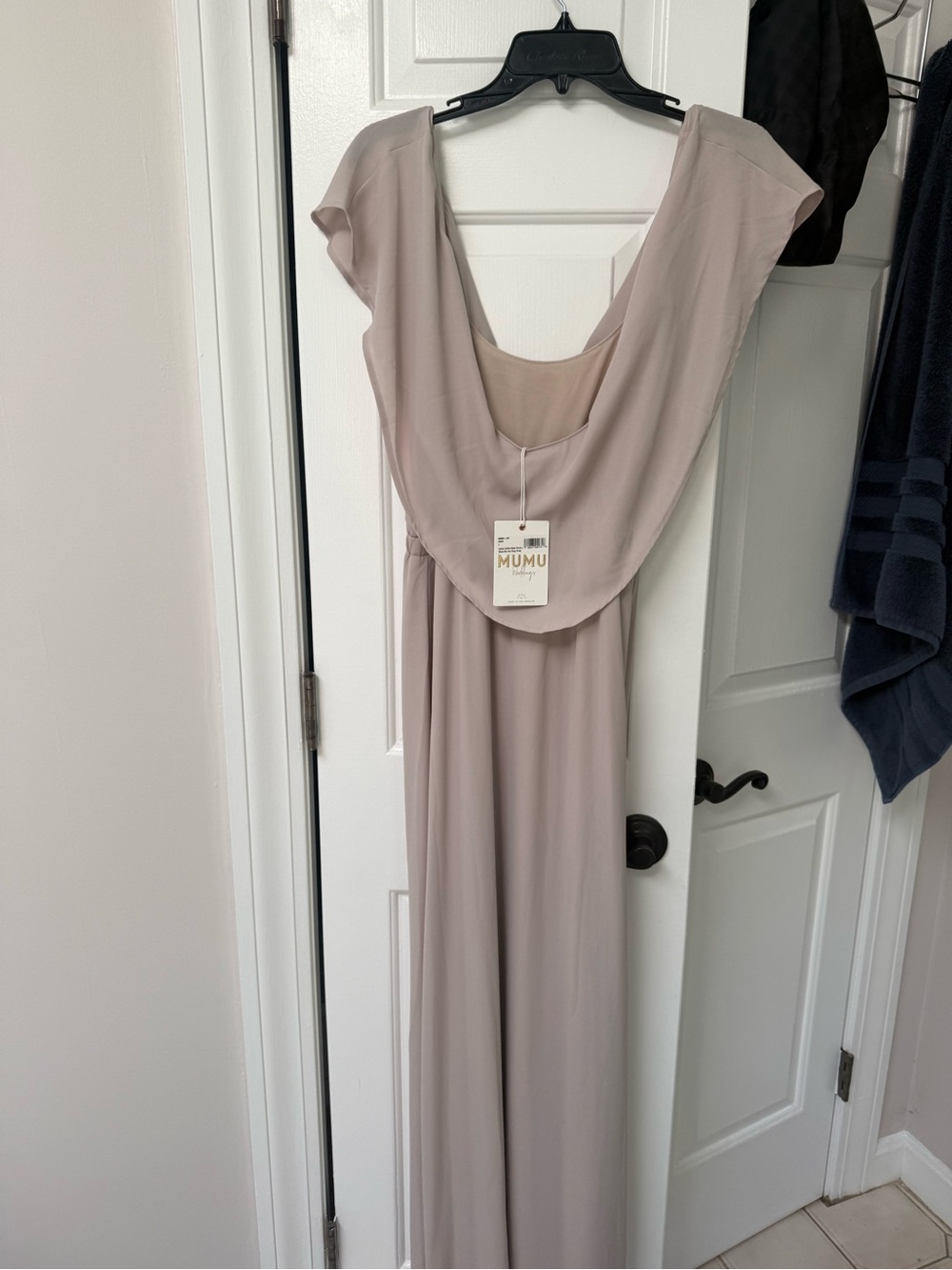 Show Me Your MuMu Cold-Shoulder Ruffle Maxi Dress Caitlin Ruffle - Picture 5 of 6